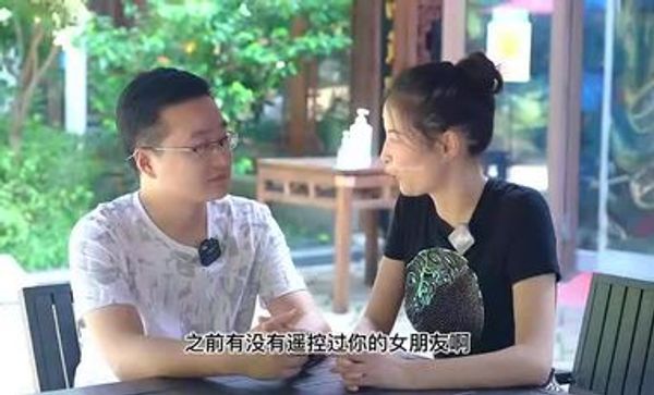 曾经红极一时的网红反差婊 王竹子 私拍视图 戴上跳弹逛街我下面都麻了